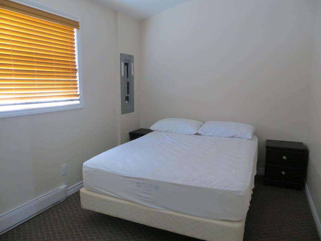 Halls Cottages Honey Harbor Стая снимка