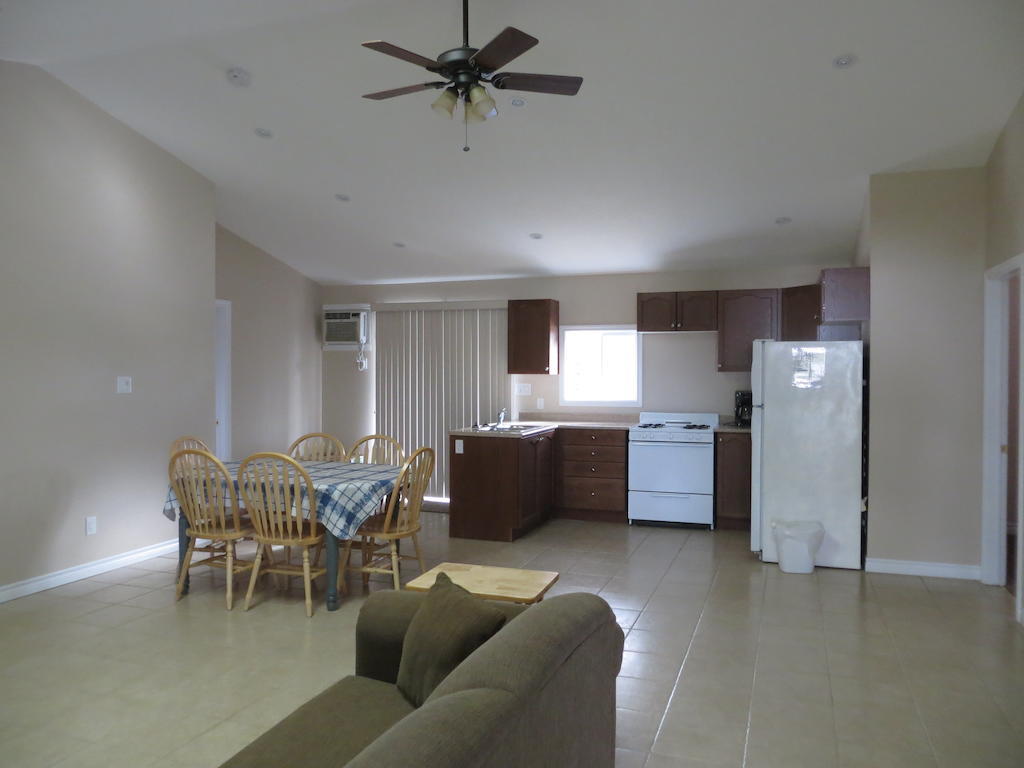 Halls Cottages Honey Harbor Стая снимка