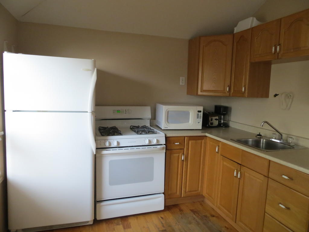 Halls Cottages Honey Harbor Стая снимка